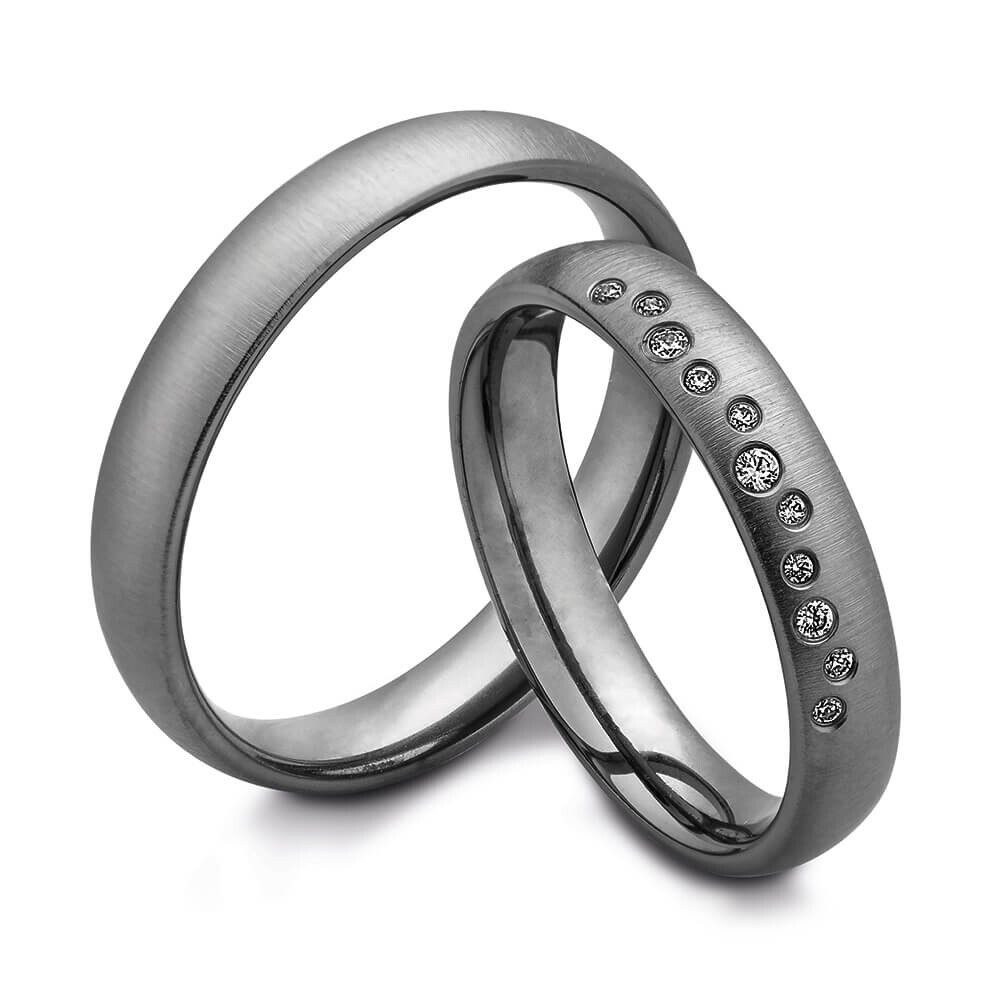 Tantal Eheringe matt Brillant 0,071 ct.