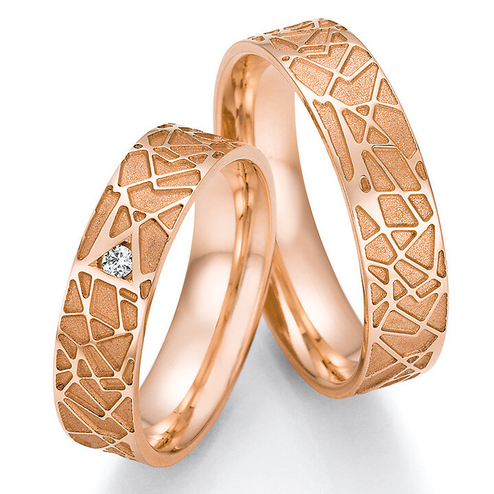 Trauringe Rotgold TRS66RU63030Rt mit einem Diamanten