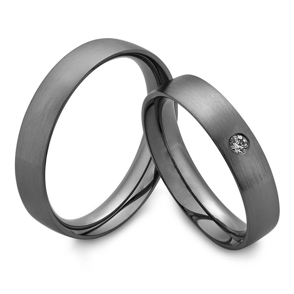Tantal Eheringe matt Brillant 0,040 ct.