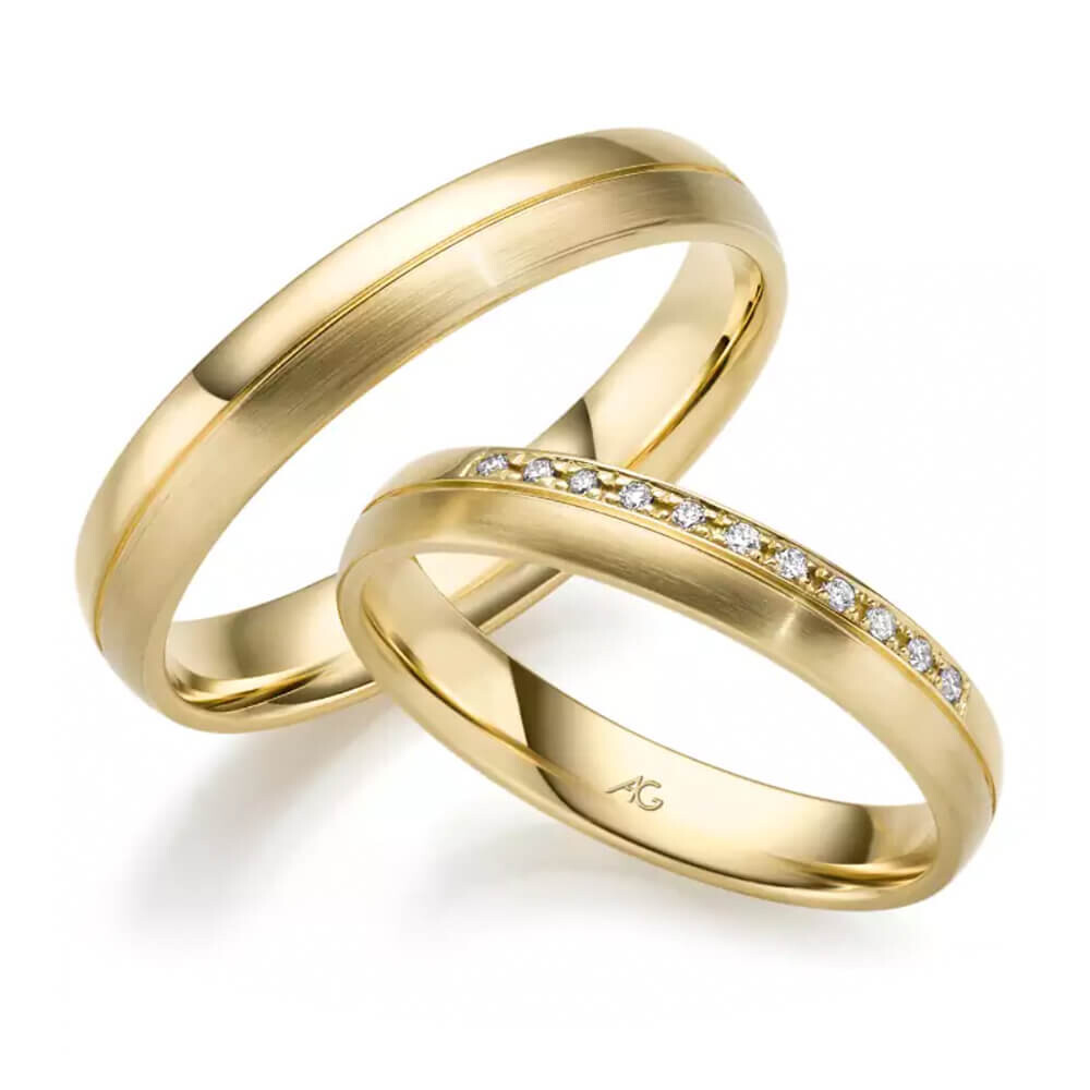 Eheringe aus Gelbgold Diamanten 0,055 ct.