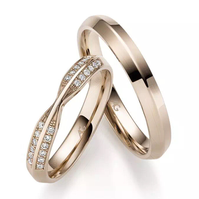 Trauringe Haselnussgold 4/31333/3.5 & 31333/3.5